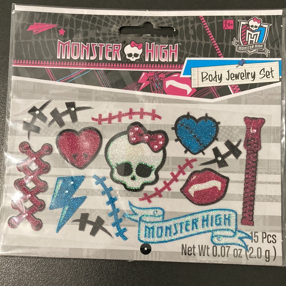 Monster High - Picture 3 of 10